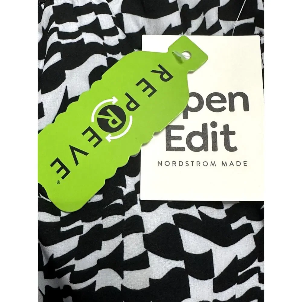 Open Edit Volley Swim Trunks Elastic Waistband Built-In Mesh Black/White XL NWT